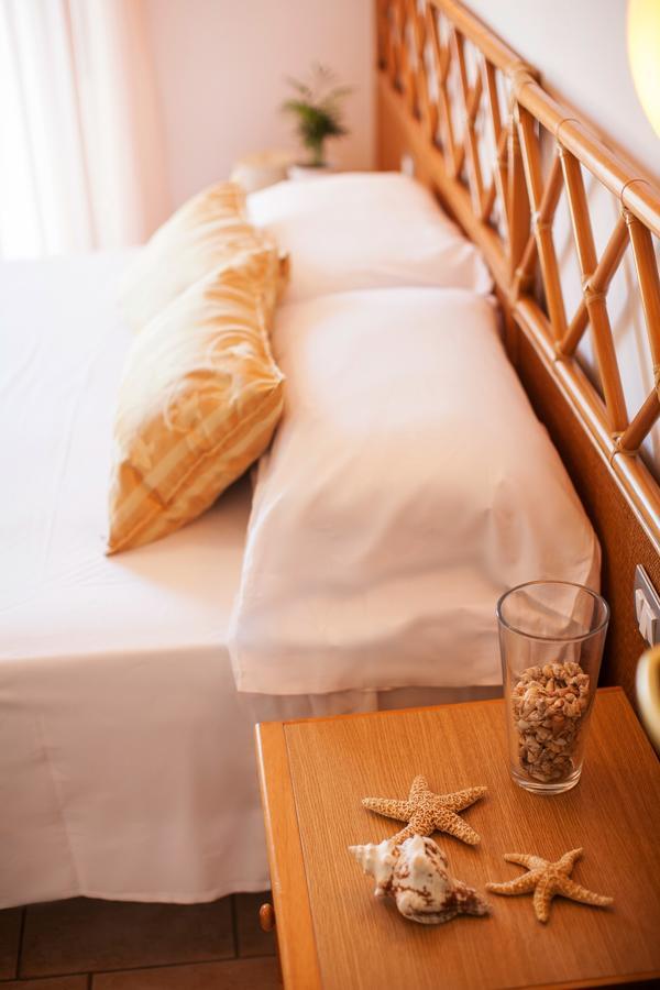 Hotel Doge Alba Adriatica Exterior foto